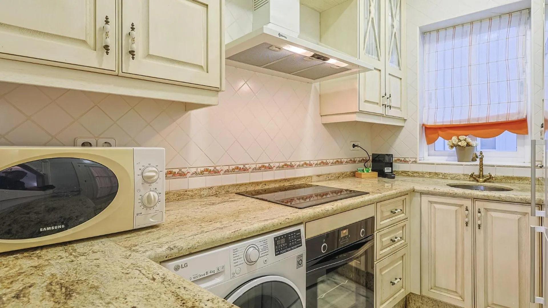 Chicarrero Suite Vacacional Sevilla Seville