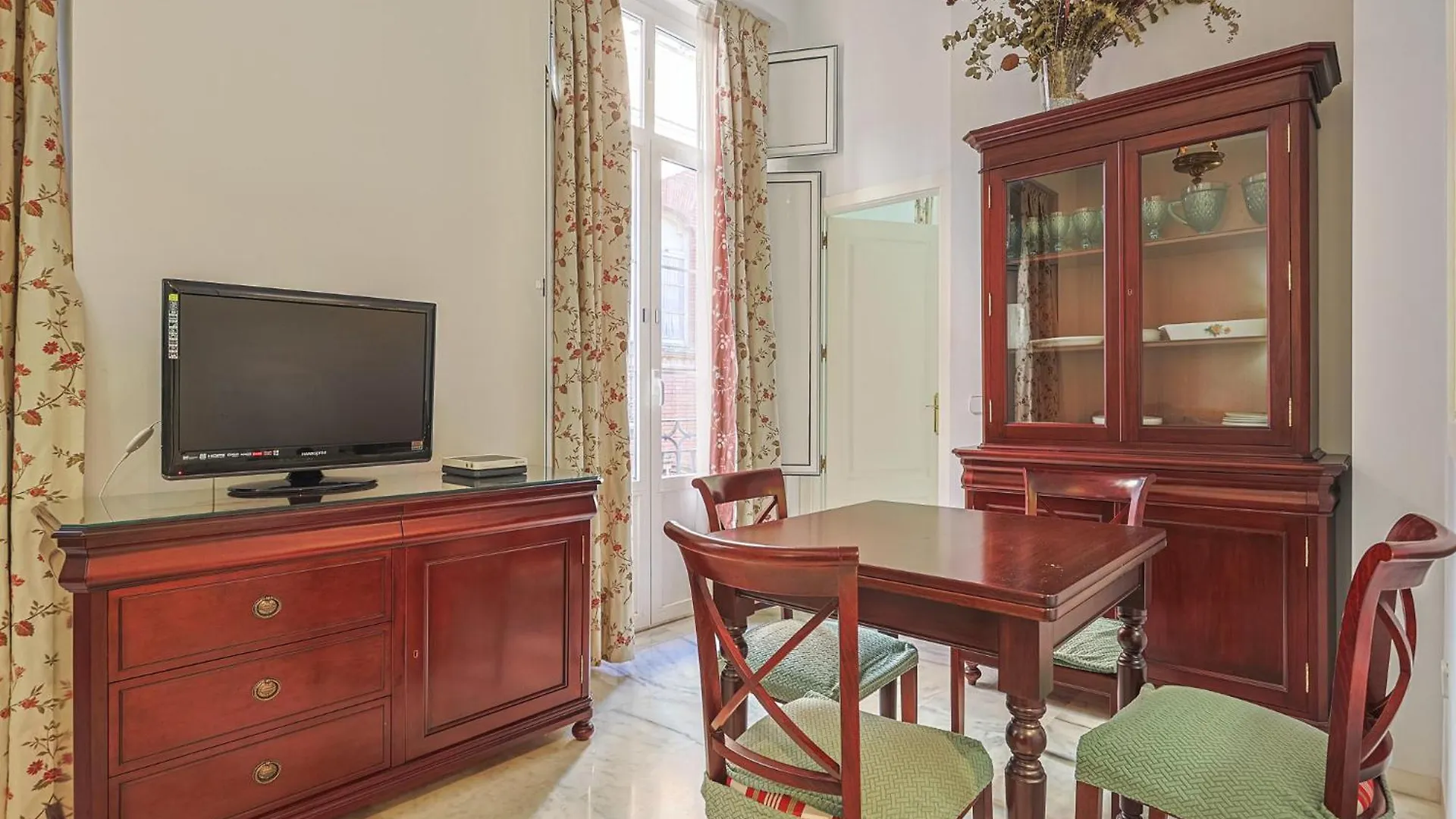Chicarrero Suite Vacacional Sevilla 0*, Seville Spain