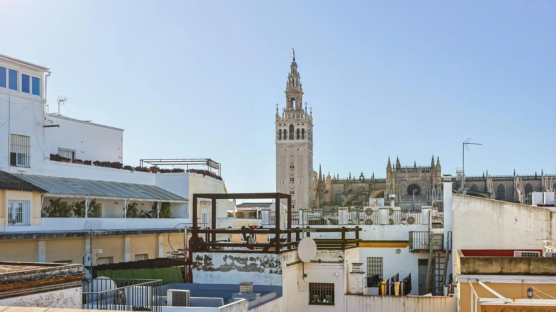 Chicarrero Suite Vacacional Sevilla Lägenhet